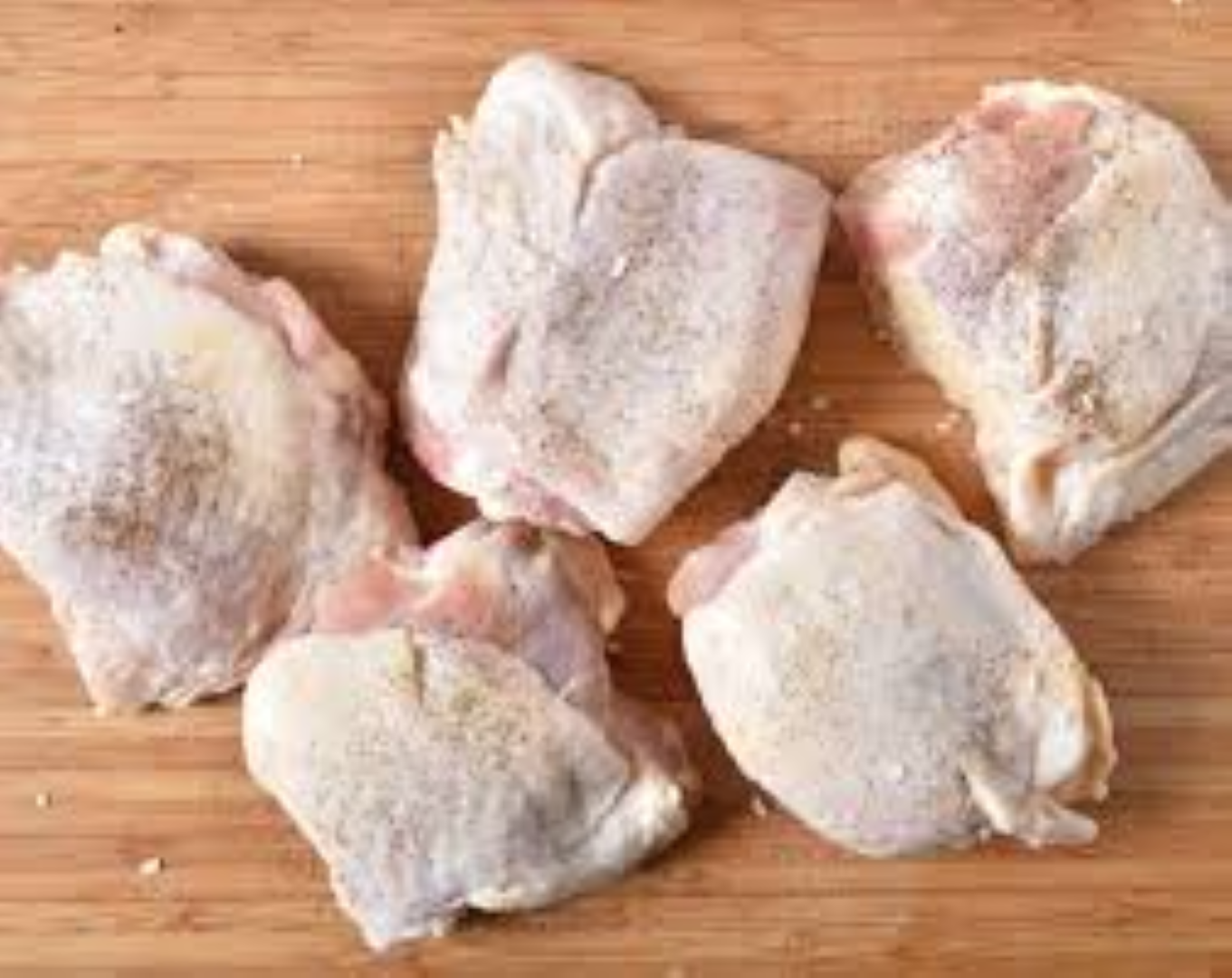 FARMER MAX THIGHS SKIN ON & BONE IN 600G